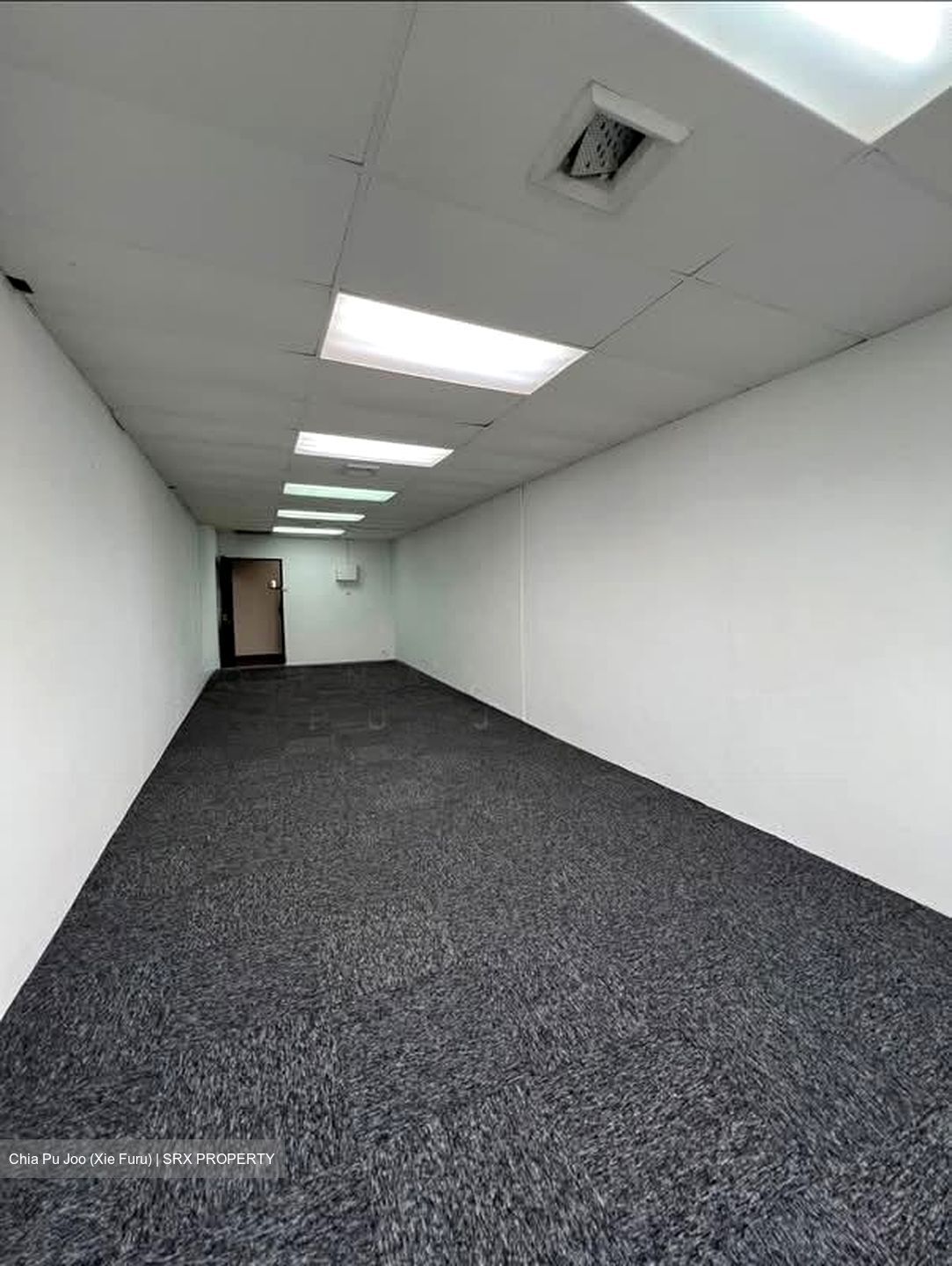 Golden Mile Tower (D7), Office #584282131